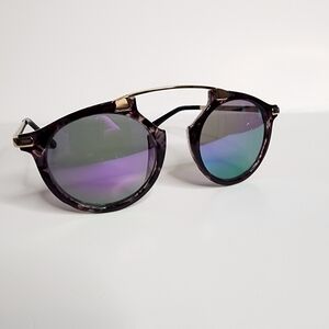 Mirrored Lens Sunglasses